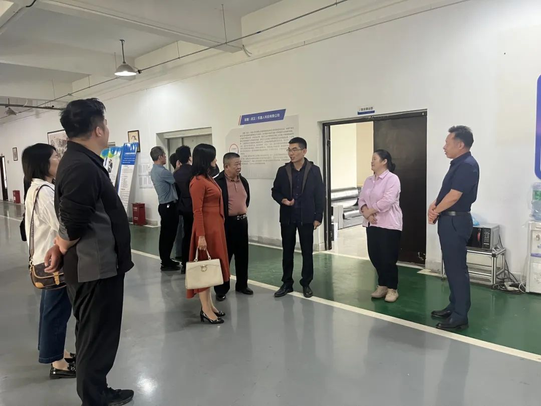热烈欢迎崇阳县县领导一行莅临指导考察工作
