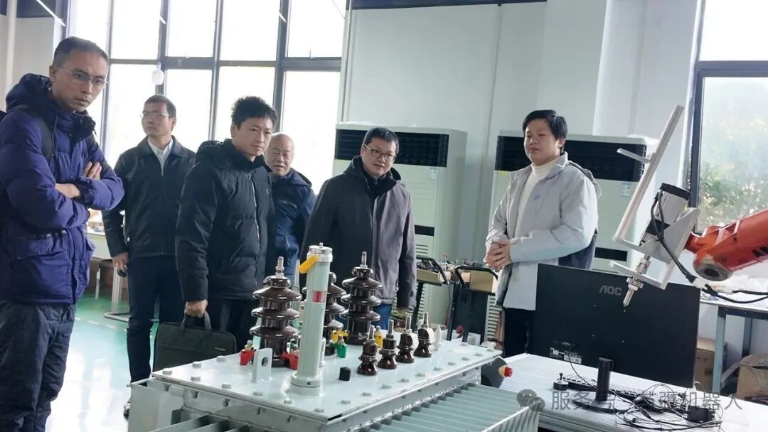 深化校企合作 共促创新发展——武汉工程大学机电工程学院代表莅临苗疆机器人参观交流